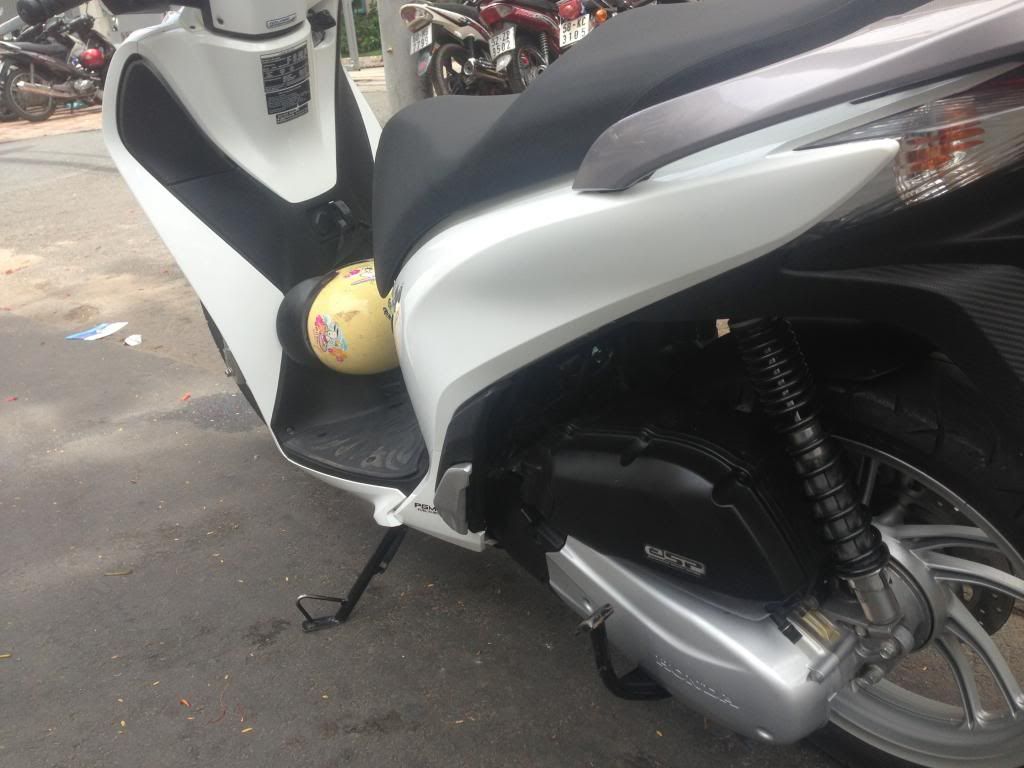 Bán shvn 150 mẩu mới màu trắng đk 11/2012 xe đẹp leng keng ít đi - 3