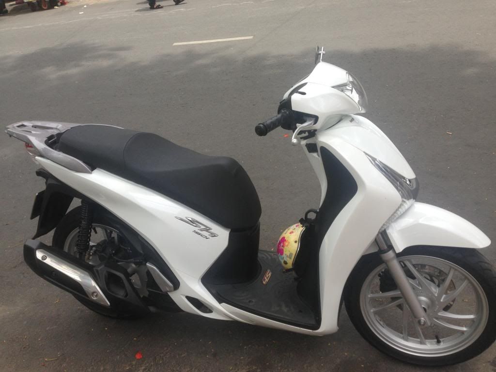 Bán shvn 150 mẩu mới màu trắng đk 11/2012 xe đẹp leng keng ít đi - 1