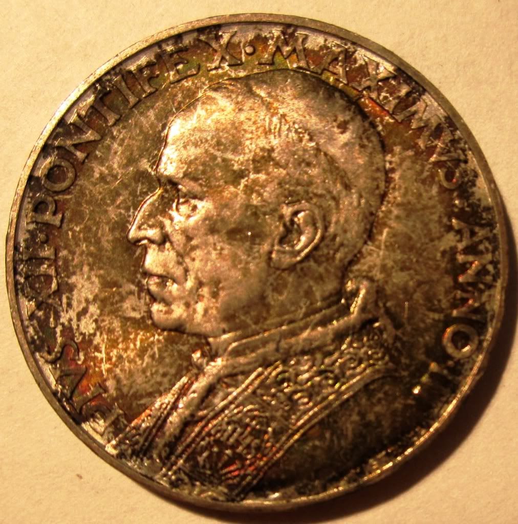 VaticanCity10LIre1941PiusXIIObverse.jpg