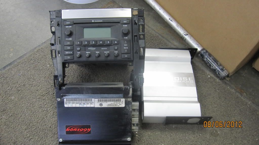 FS Monsoon stereo equiptment and Phatnoise media player VW Vortex