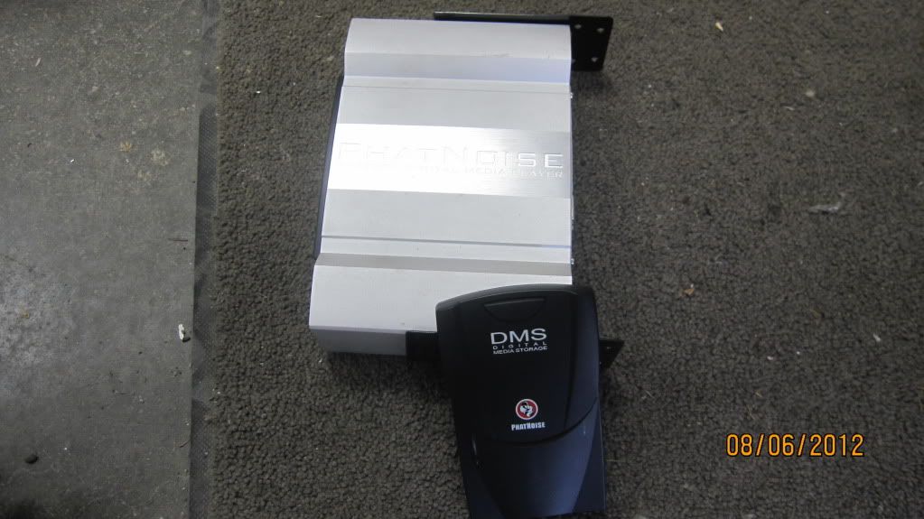 FS Monsoon stereo equiptment and Phatnoise media player VW Vortex