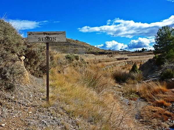 Rutas por Sierra de Gudar,senderismo en nogueruelas,senderismo en teruel,rutas por teruel,senderismo,trekking,montaÃ±a,excursiones